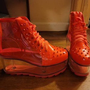 YRU neon pink platform spikey boots